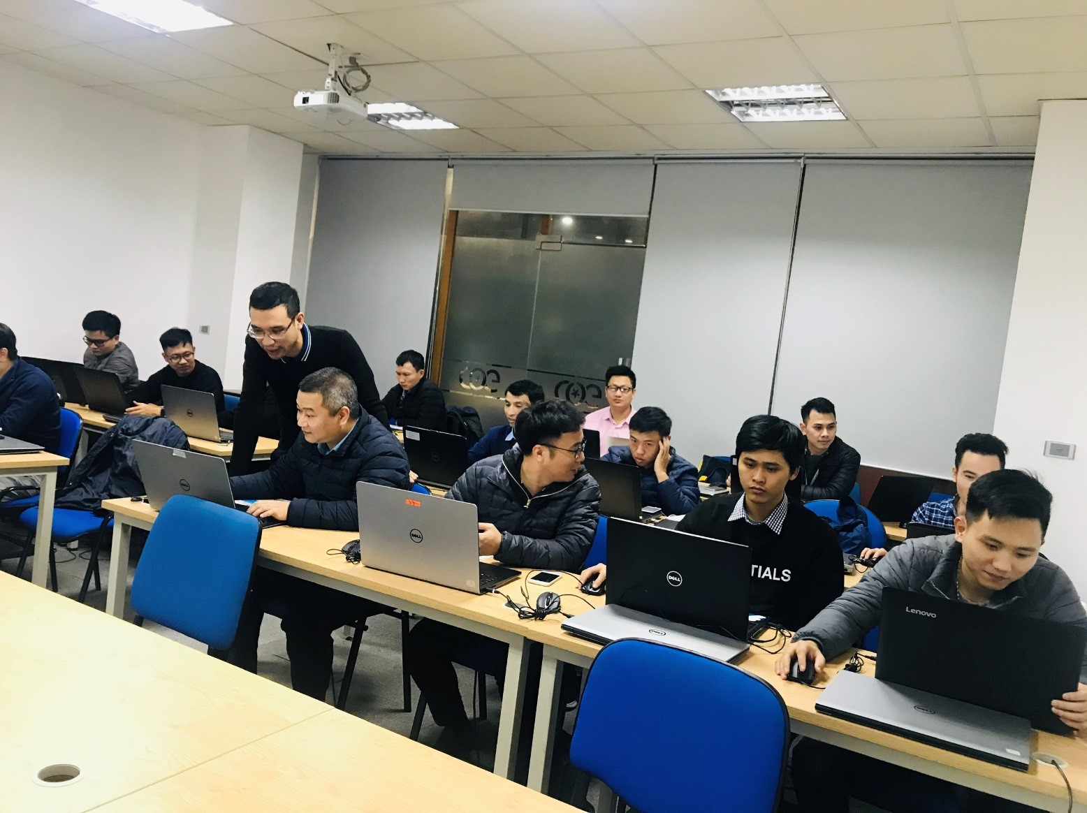 Tổng Công ty Bưu điện Việt Nam (VNPost) tin tưởng lựa chọn COE Việt Nam là đơn vị tổ chức đào tạo 03 khóa học LPI và Oracle.