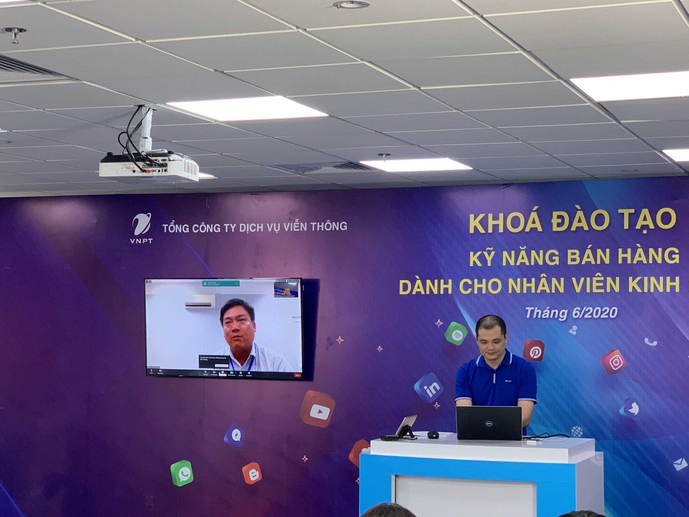COE Việt Nam tổ chức lớp học mẫu về Kỹ năng dành cho nhân viên kinh doanh địa bàn của VNPT.