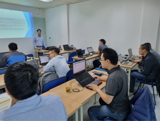 COE Việt Nam tiếp tục tổ chức khóa đào tạo Lập trình Back-end Java cơ bản dành cho các cán bộ của Tổng công ty Hạ tầng mạng (VNPT Net).