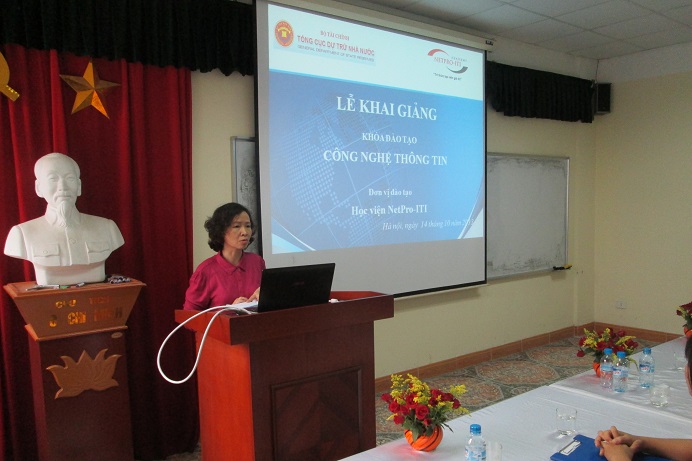 Bà Hoàng Anh - Vu phó Vụ Tổ chức Cán bộ